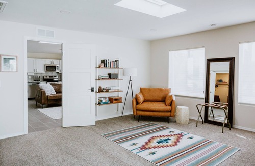 Oracle Heights Estates House | Private Suite with Mountain Views and Hummingbirds