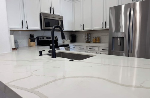 Phoenix House | PROMO 5% & 10% DISCOUNTS Remodeled Gem! Modern Home Near Airport & Old Town