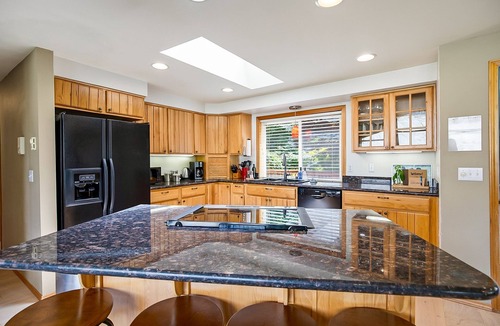 Gold Bar Cabin | Prospector's Bend - Hot Tub, Riverfront, Fishing