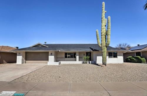 Sun City West House | Putting Green, Grill: Home in Sun City West!