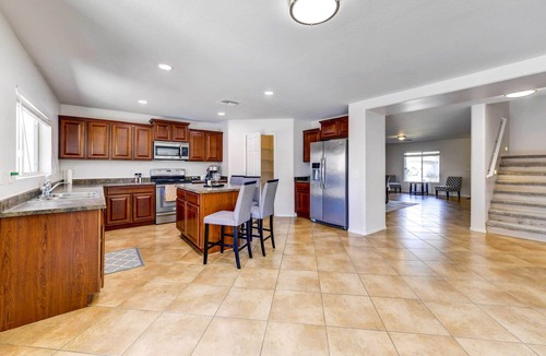 Copper Basin House | Putting Green, Pool & Spa: Home in Queen Creek!