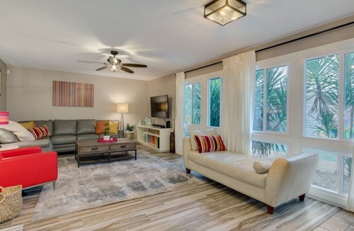 Scottsdale House | Quaint Scottsdale Spectacular Pool & Hot Tub Home!