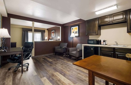 North Myrtle Beach Hotel | Quality Inn & Suites North Myrtle Beach