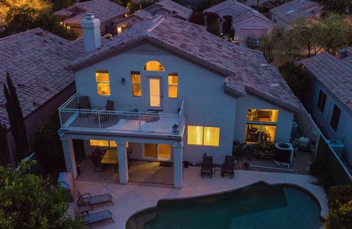 Aztec Corridor Villa | Quiet Home with Mountain View & Pool 4BD/3BTH in family neighborhood - Sleeps 12
