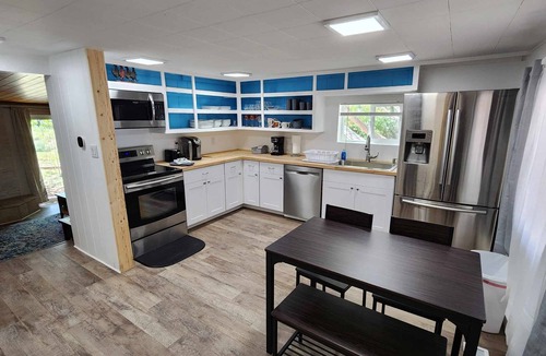 Orderville Cottage | Quiet Private Cottage near ZION - Pet-Friendly ~ Tesla/EV Charger