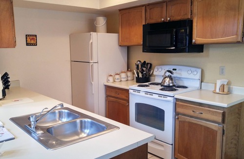 Pinetop Villa | Quiet Resort Villa Beautifully Landscaped w Attached Garage at Quality Hill