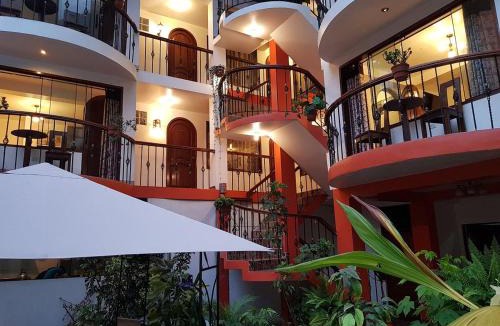 Aguas Calientes Bed & Breakfast | Quilla House Ecologico