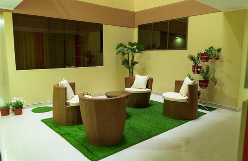Huancan Hotel | R&N SHULLKAS SUITES