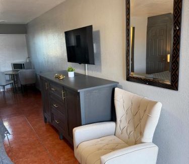 Mesa Hotel | Rawls Motel Near Phoenix Airport