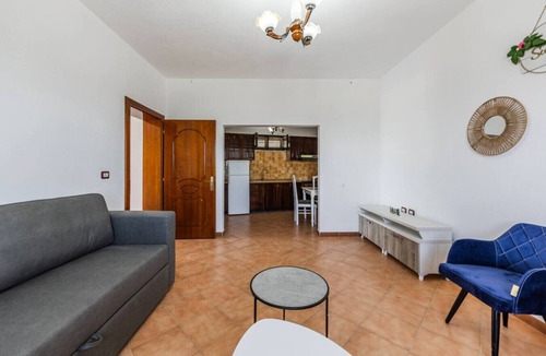 Shkoder Apartment | Red House 2 by PikHost