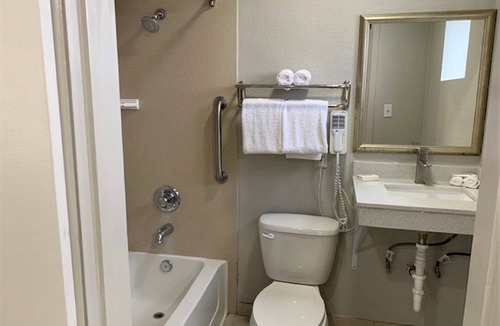 Tucson Hotel | Red Roof Inn Tucson Downtown – University