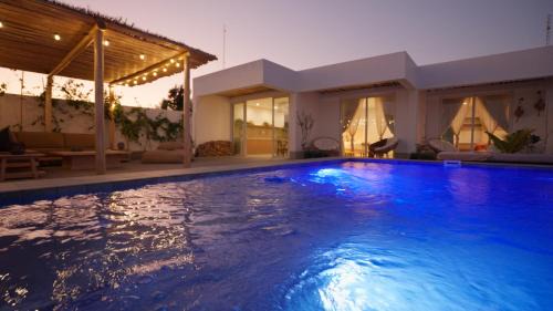 Pisco House | Relájate en piscina-spa, terraza BBQ y AC Paracas