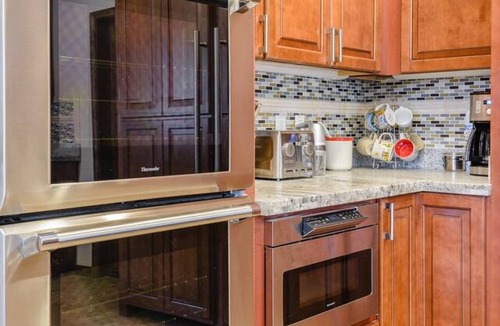 Villages At Queen Creek House | Relax in Home w/Htd. Pool+Hot Tub, Putting Green, Whirlpool Bath+Steam Shower