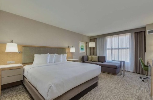Chandler Hotel | Relax in Our Eco-Certified Room with Pool, Fitness, Dining, and I‑10 Convenience