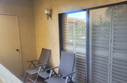 Sunrise Springs Condo | Relaxing condo with easy access to the pool-shopping-restaurants in Foothills