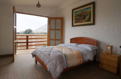 Moche House | Relaxing Cottage house with La Huaca del Sol & La Luna Ruins View!