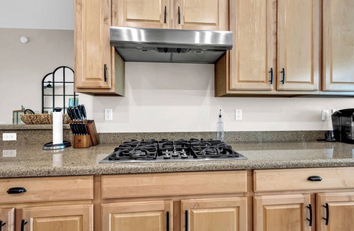 Corte Bella House | Relaxing Desert Retreat in 55+ Gated Community - Clubhouse, Pool & Pet Friendly!