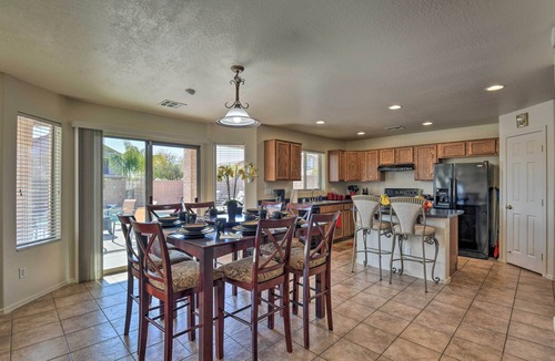 San Tan Valley House | Relaxing San Tan Valley Retreat w/Pool & Hot Tub!