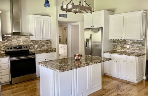 Bellair House | Relaxing Vibes at this 3 bedroom house with Pool