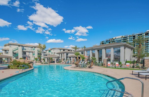 Kierland Apartment | Remodeled 2-Queen 2BR Suite | Retail & Sun Oasis
