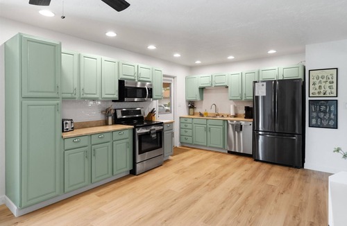 North Mountain House | Remodeled Phoenix Pool Home - Dog-Friendly Yard + EV Charger