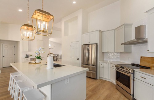 Peoria House | Renovated & Spacious 4Bed/3Bath Entertainers Home w/HEATED Pool