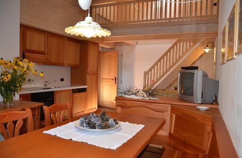 Pellizzano Apartment | Residence Ca' Delle Margherite