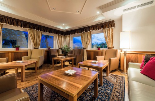 Silandro Bed & Breakfast | Residence Mathilda in the Vinschgau apple orchard - Refined & simple