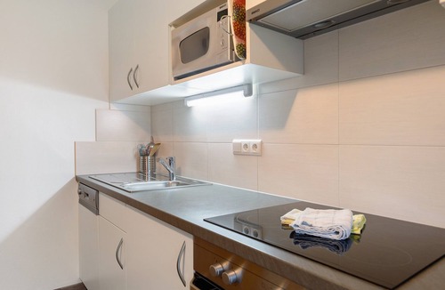 Lagundo Apartment | Residence Sonngart Apartment A5 with View of Etschtal, Shared Pool, Hot Tub & Wi-Fi