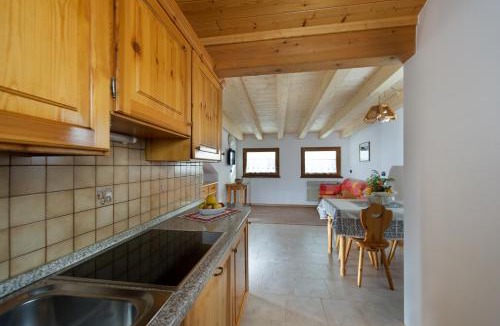 Carano Apartment | Residence Villa Boschetto
