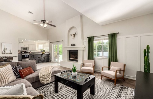Mesa House | Resort Backyard! Heated Pool+Hot Tub, Pickleball