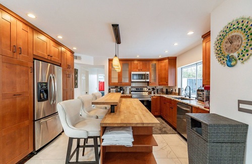 Provinces Master Community House | Resort setting in Chandler Home with Free Heated Pool/Spa/Game Room/Mini Golf