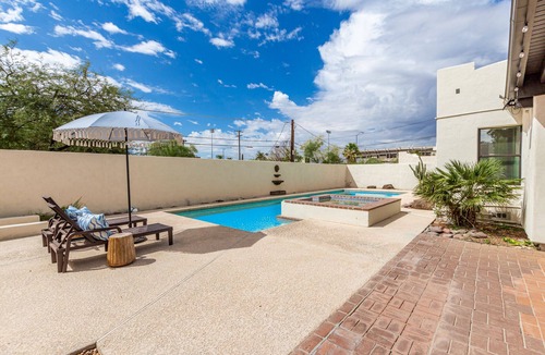 Sam Hughes House | Resort style amenities the whole family can enjoy!