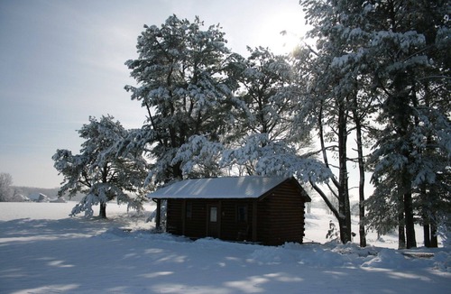 Anna Cabin | Rest, Relax and Renew. Our log cabin experience awaits your arrival.