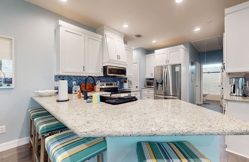 San Luis House | Retreat | Gulf Views | Large Deck | Group Ready