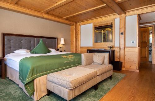 Zermatt Hotel | Riffelalp Resort 2222m Ski-in & Ski-out