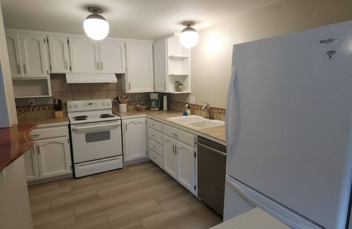 Gold Bar House | Riverfront 3-bedroom house in lovely Big Bend, Gold Bar, perfect for relaxing