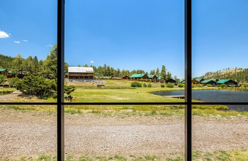 Greer Cabin | Riverside Suite Casita 1