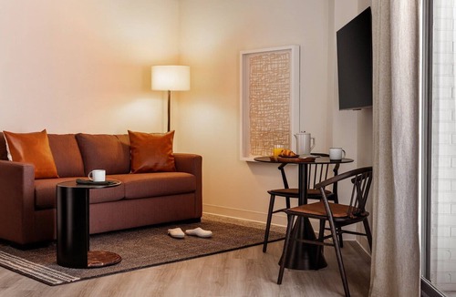 Downtown St. Paul Apartment | Roami at the Fitz | 1BR sleeps 4 | gym