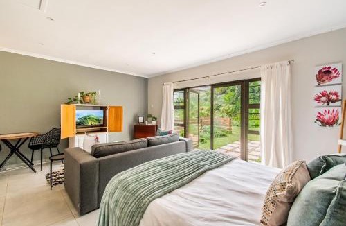 Kloof Apartment | Robyns Nest Self Catering Studio Cottage No2