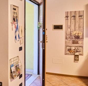 Ponte Arche Apartment | Romy House