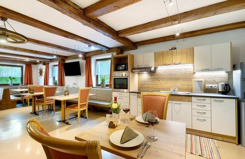 Valle Aurina Apartment | Room 'Ederhof 7' with Mountain View, Shared Terrace, Wi-Fi, and Breakfast Included