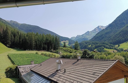 Valle Aurina Apartment | Room 'Ederhof 7' with Mountain View, Shared Terrace, Wi-Fi, and Breakfast Included