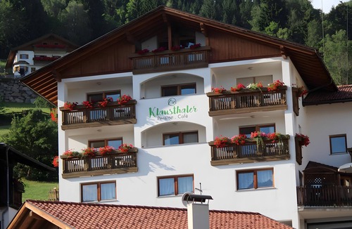 Meltina Apartment | Room 'Klausthaler Zimmer 14' with Mountain View, Shared Terrace and Wi-Fi