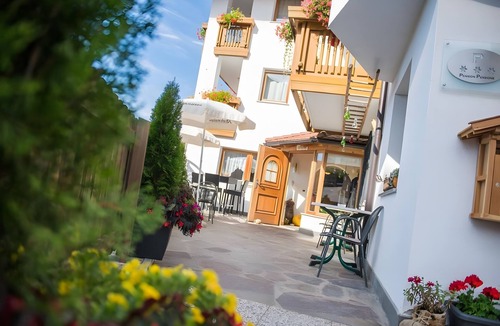 Meltina Apartment | Room 'Klausthaler Zimmer 23' with Mountain View, Shared Terrace and Wi-Fi