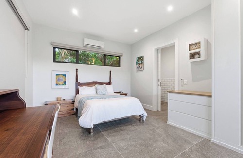 Umhlali Beach House | Room-octopus Room - Staynest Guesthouse