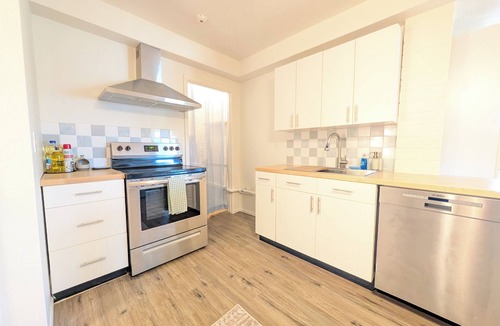 Prescott Valley Units House | Roomy, Cute + Mountain Views 1 Bedroom Full Kitchen