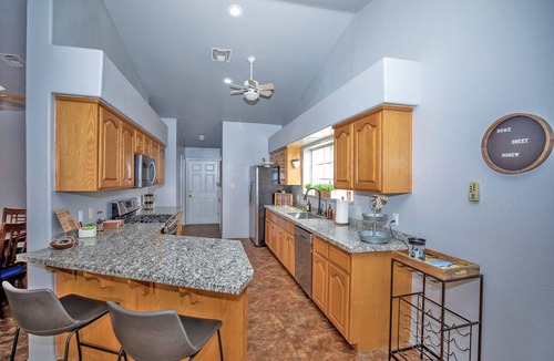 Yuma House | Roomy, Quiet and Central Home