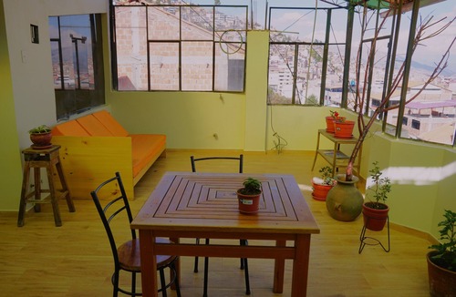 Cusco Historic Center Apartment | Ruinas: Spacious 2-bedroom apartment in San Blas market area. Big kitchen!