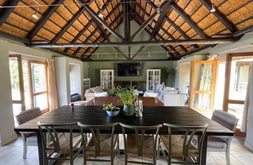 uMngeni House | Rustic Farmhouse, Curry's Post - SOLAR POWERED